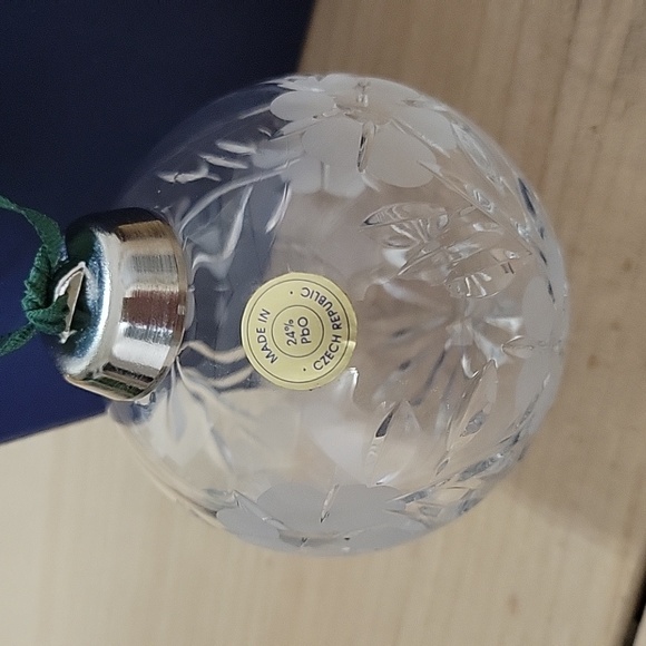 Miller Rogaska Crystal Country Garden Ornament - Picture 6 of 6